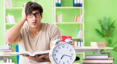 Why Do We Procrastinate? The Psychology Behind Delaying What Matters